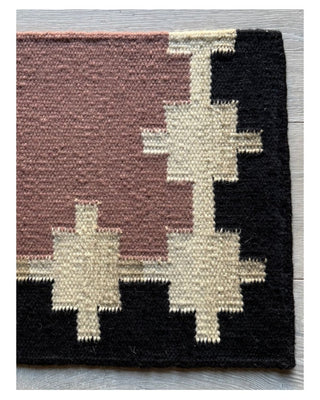 The Louis Rug | Coral Pink (Custom)
